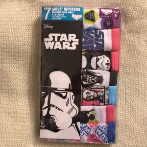 NWT Girls Star Wars Hipsters (package of 7)